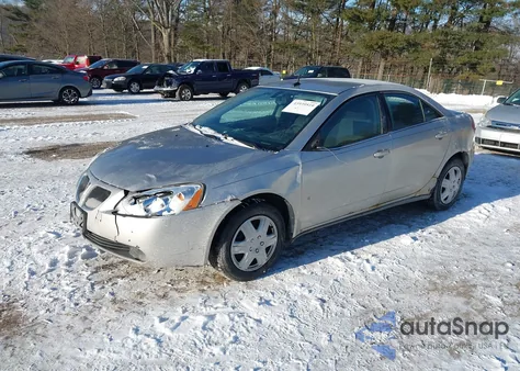 2008 Pontiac G6 Value Leader z USA, uszkodzony, nr VIN 1G2ZF57BX84145484